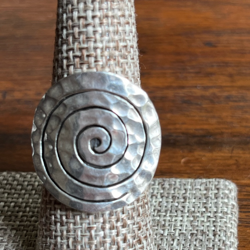 Handcrafted Solid Sterling Silver Ring With An Ar… - image 1